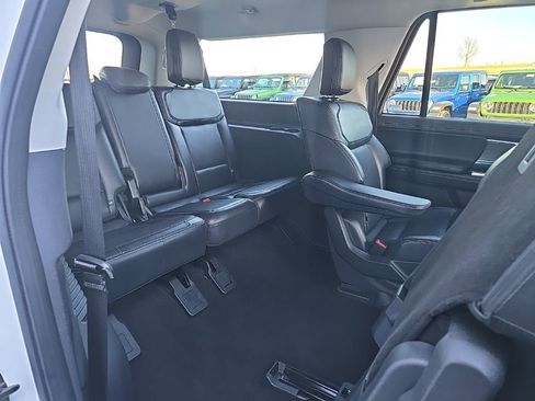 Used 2025 Ford Expedition Max Platinum image 99