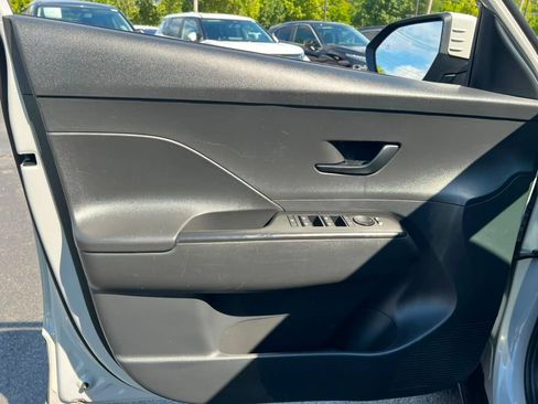 Used 2025 Hyundai Kona SEL AWD/4WD image 11