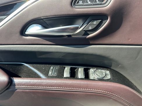 Used 2022 Cadillac Escalade ESV Sport Platinum image 56
