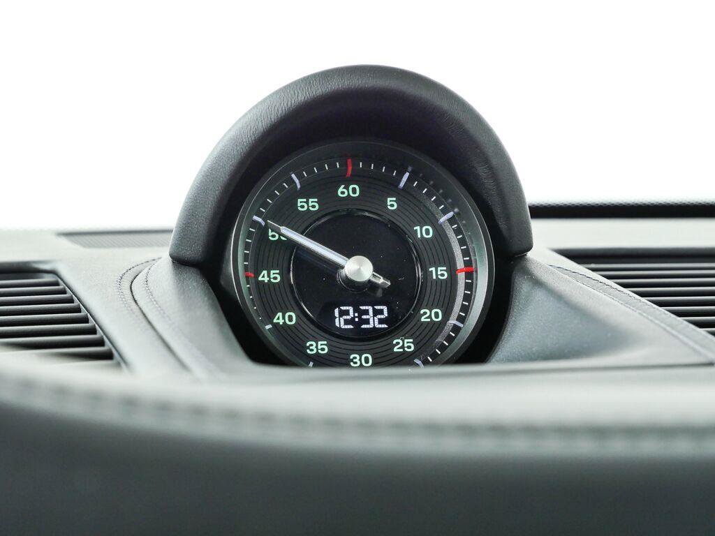 Used 2026 Porsche 911 GTS RWD image 19