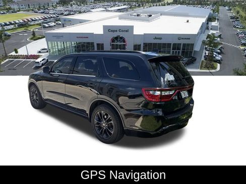 Used 2024 Dodge Durango GT RWD image 3
