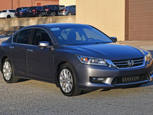 Used 2014 Honda Accord EX image 4