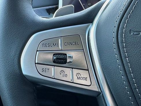 New 2026 BMW X7 xDrive40i w/ Premium Package image 15