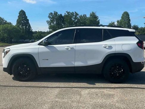 Certified 2024 GMC Terrain AT4 w/ Infotainment Package II AWD/4WD image 5