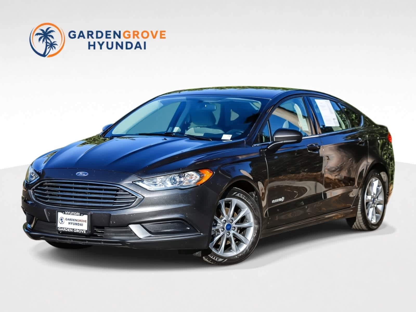 Used 2017 Ford Fusion S FWD image 1