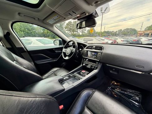 Used 2018 Jaguar F-PACE Prestige AWD/4WD image 30