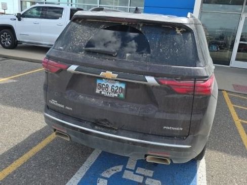 Used 2023 Chevrolet Traverse Premier AWD/4WD image 4