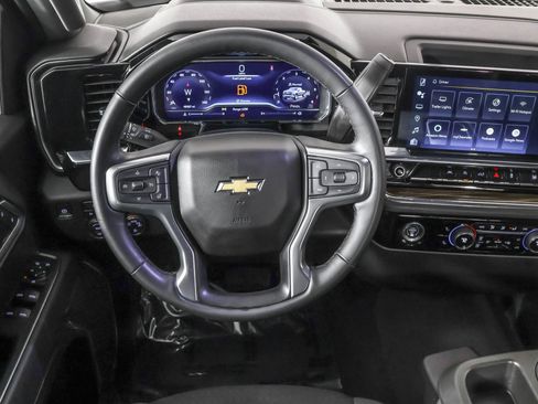 Used 2023 Chevrolet Silverado 1500 LT image 36