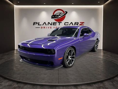 Used 2016 Dodge Challenger R/T Scat Pack w/ Leather Interior Group RWD image 1