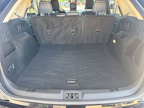 Certified 2023 Ford Edge SEL w/ Sport Appearance Package image 38
