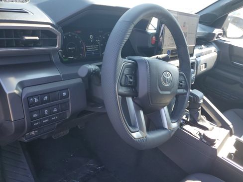 Used 2026 Toyota Tacoma TRD Off-Road w/ TRD Off Road Upgrade Package AWD/4WD image 18