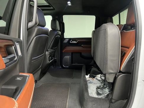 Used 2024 GMC Sierra 2500 Denali Ultimate image 49