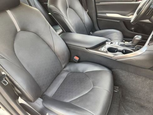 Used 2023 Toyota Camry XSE w/ Navigation Package FWD image 10