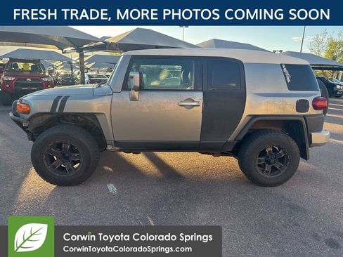 Used 2012 Toyota FJ Cruiser 4WD w/ Convenience Pkg image 5