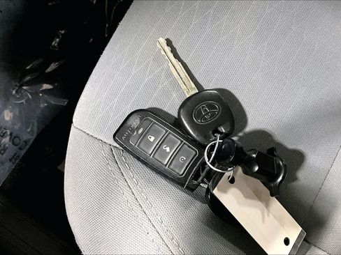 Certified 2019 Toyota Tacoma SR AWD/4WD image 13