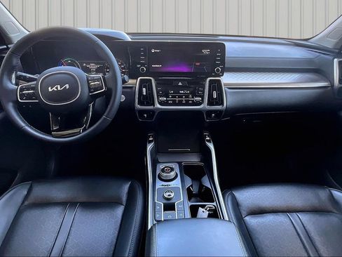 Used 2022 Kia Sorento S FWD image 6