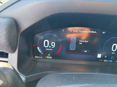 Used 2025 Ford Explorer Active w/ Active Comfort Package image 13