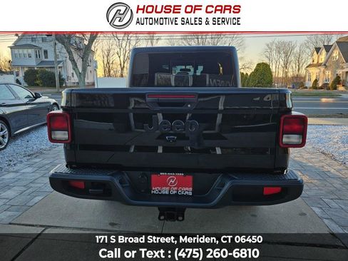 Used 2021 Jeep Gladiator Sport image 5