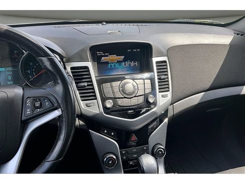 Used 2014 Chevrolet Cruze LTZ w/ RS Package FWD image 8