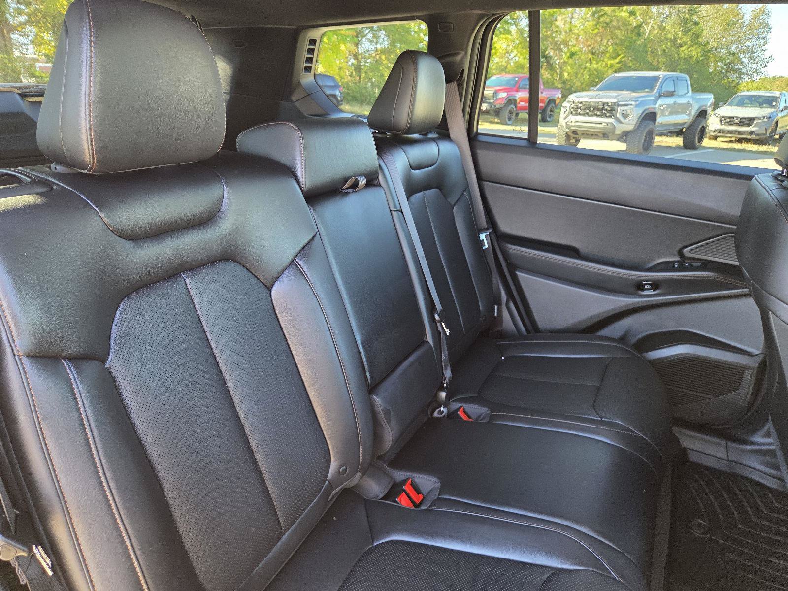 Used 2026 Jeep Cherokee Limited AWD/4WD image 33