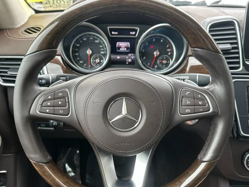 Used 2018 Mercedes-Benz GLS 450 4MATIC image 25