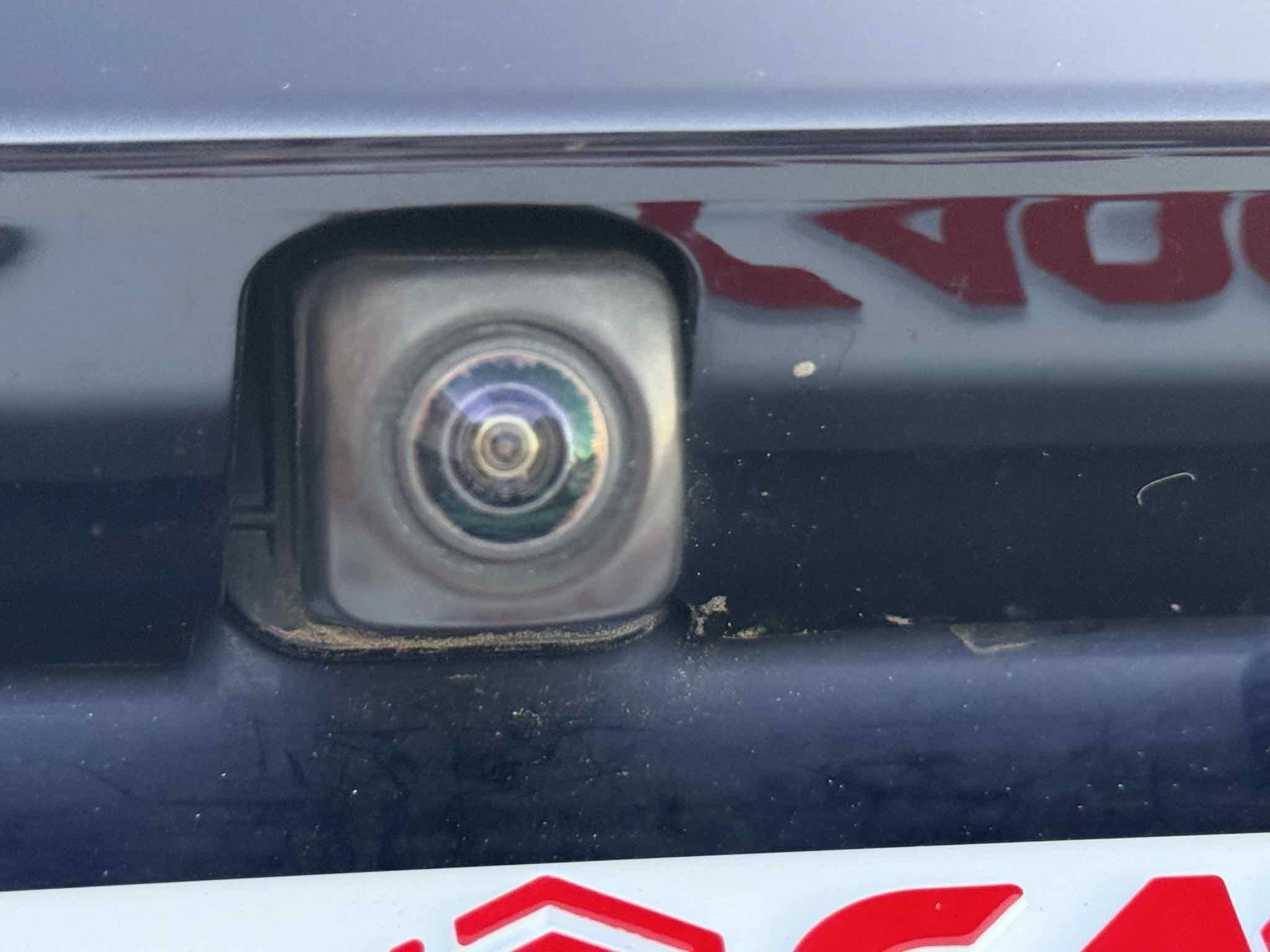 Used 2020 Toyota Corolla LE FWD image 30