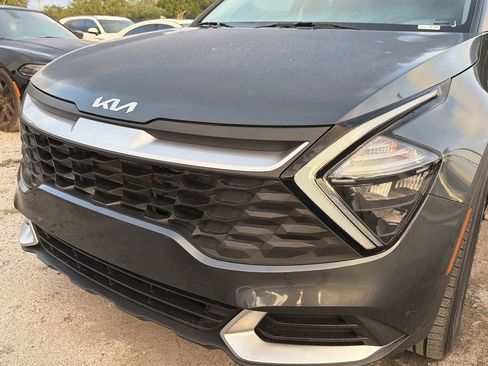Certified 2023 Kia Sportage LX FWD image 9