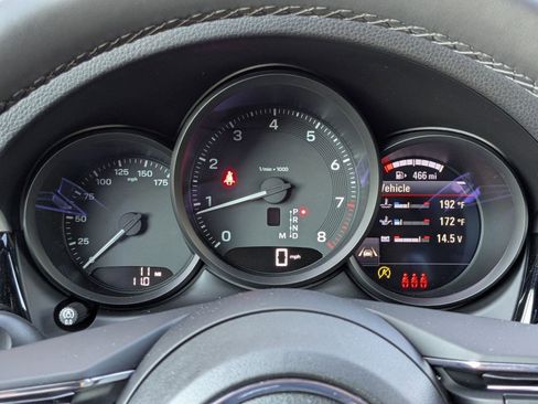 Certified 2026 Porsche Macan AWD/4WD image 16