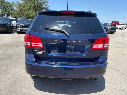 Used 2020 Dodge Journey SE FWD image 6