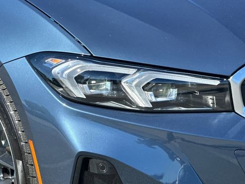 Used 2025 BMW 330i Sedan w/ Convenience Package image 11