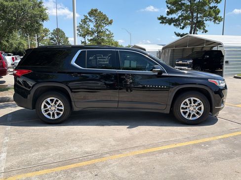 Certified 2020 Chevrolet Traverse LT FWD image 8