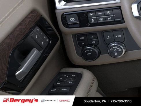 New 2026 GMC Yukon XL Denali image 24