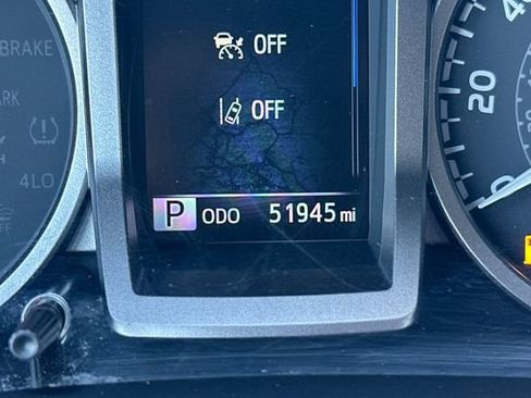 Used 2023 Toyota Tacoma SR5 RWD image 28