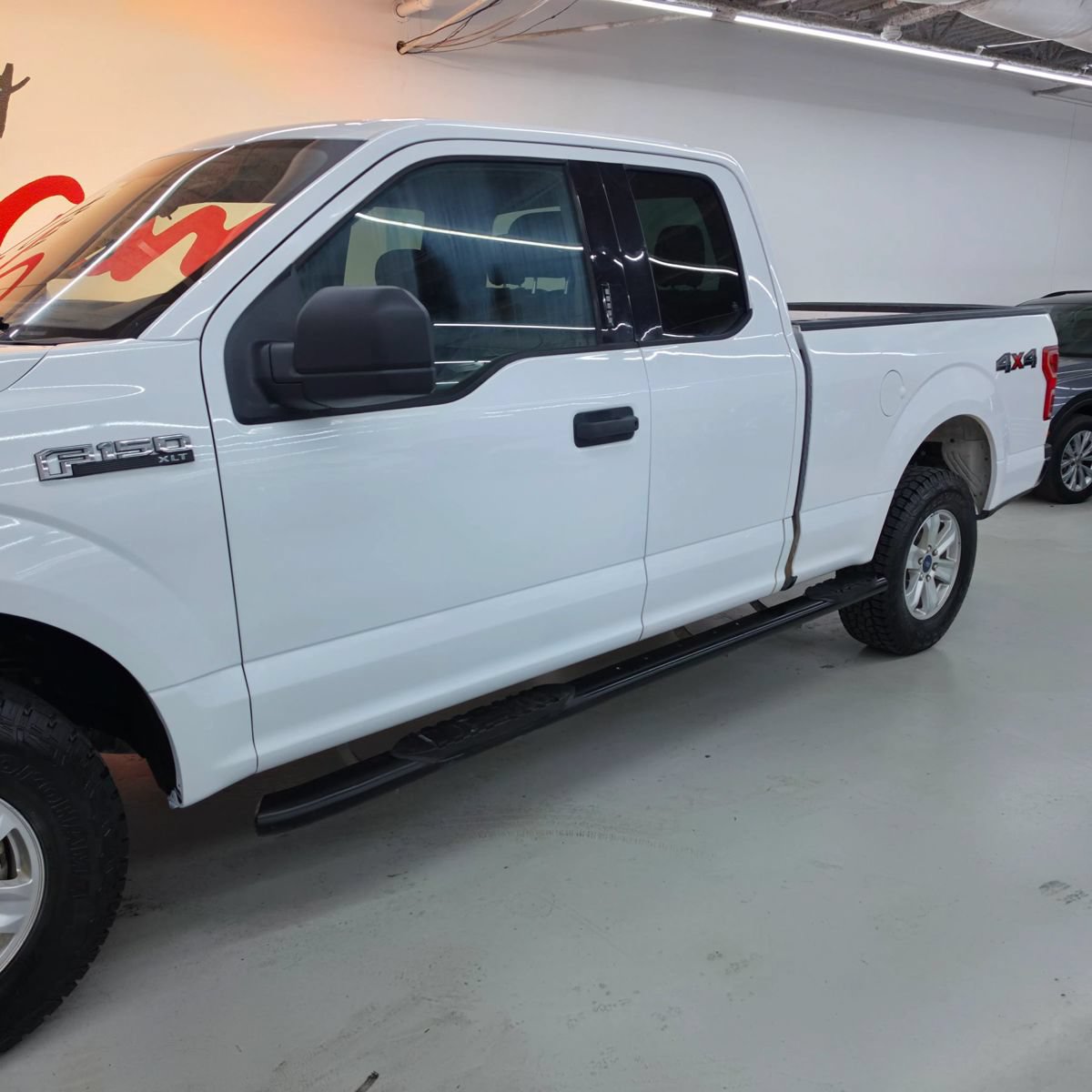 Used 2018 Ford F150 XLT w/ Trailer Tow Package AWD/4WD image 3