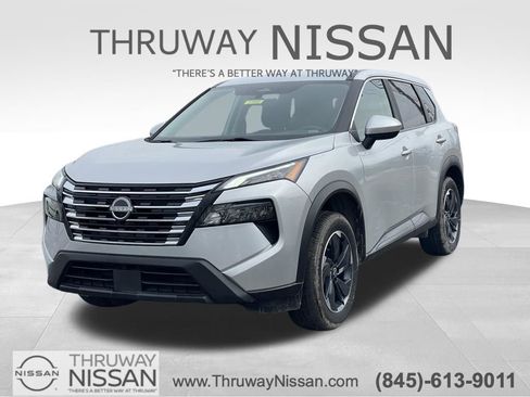 Certified 2025 Nissan Rogue SV image 1