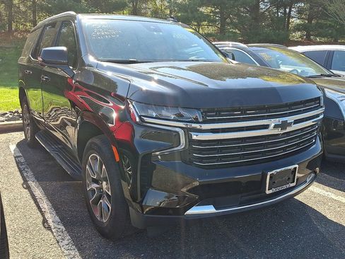 Used 2023 Chevrolet Tahoe LT w/ Luxury Package image 3