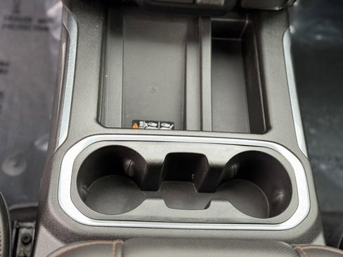 Used 2020 GMC Sierra 2500 AT4 w/ Technology Package image 17