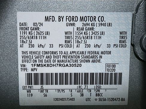 Used 2024 Ford Explorer XLT w/ Equipment Group 202A image 12