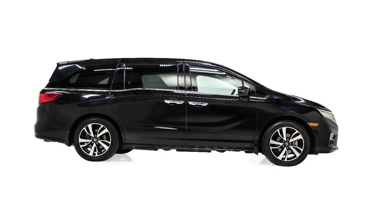 Used 2018 Honda Odyssey Elite image 5