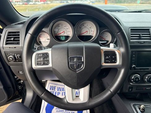 Used 2013 Dodge Challenger R/T Plus image 17