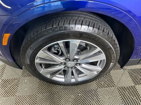 Certified 2024 Cadillac XT5 Premium Luxury FWD image 34