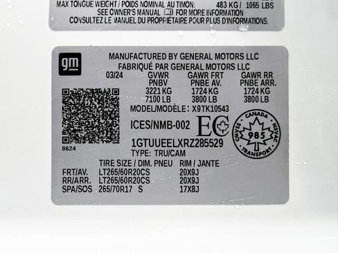 Used 2024 GMC Sierra 1500 AT4 w/ Technology Package image 26