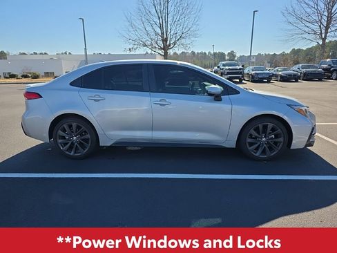 Used 2023 Toyota Corolla SE image 12