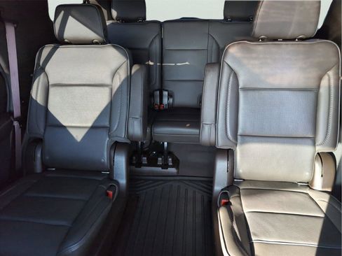 Used 2022 GMC Yukon Denali w/ Denali Ultimate Package image 27
