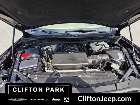 Used 2021 Chevrolet Tahoe Premier w/ Premium Package AWD/4WD image 29