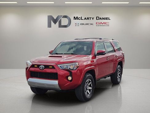 Used 2019 Toyota 4Runner TRD Off-Road Premium image 2