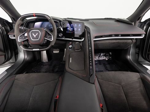 Used 2023 Chevrolet Corvette Z06 image 33