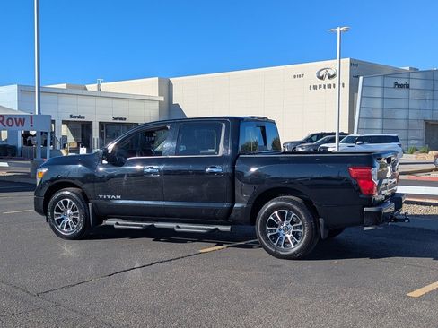 Certified 2021 Nissan Titan SV w/ SV Convenience Package image 4