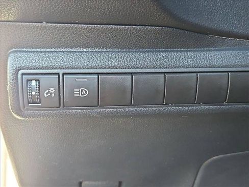Used 2024 Toyota Corolla LE FWD image 16