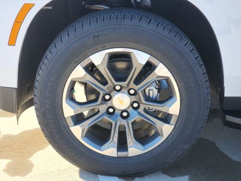 New 2026 Chevrolet Tahoe LS image 8